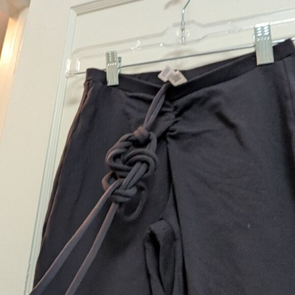 Alo Yoga Airbrush High-Waist Cinch Flare Legging in Black Size XXS Pilates Women - Picture 6 of 8